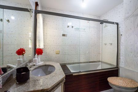 Casa à venda com 4 quartos, 445m² em Camboinhas, Niterói
