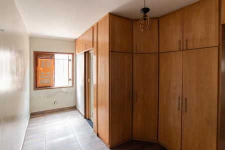 Casa para alugar com 299m², 3 quartos e 5 vagas Casa para alugar com 299m², 3 quartos e 5 vagasQuarto 2