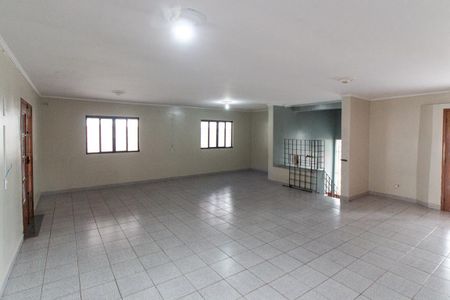 Casa para alugar com 299m², 3 quartos e 5 vagas Casa para alugar com 299m², 3 quartos e 5 vagasSalão