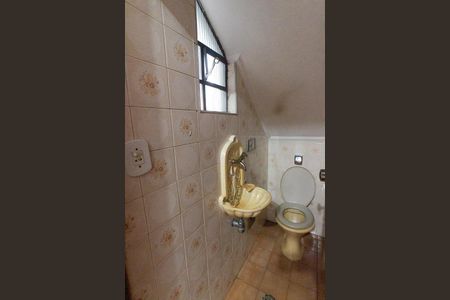 Casa para alugar com 299m², 3 quartos e 5 vagas Casa para alugar com 299m², 3 quartos e 5 vagasSala - Lavabo