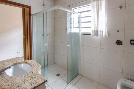 Casa para alugar com 299m², 3 quartos e 5 vagas Casa para alugar com 299m², 3 quartos e 5 vagasBanheiro