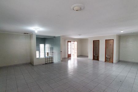Casa para alugar com 299m², 3 quartos e 5 vagas Casa para alugar com 299m², 3 quartos e 5 vagasSalão