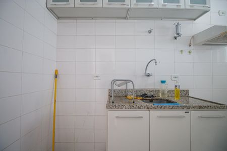 Cozinha de apartamento à venda com 1 quarto, 46m² em Grajaú, Rio de Janeiro