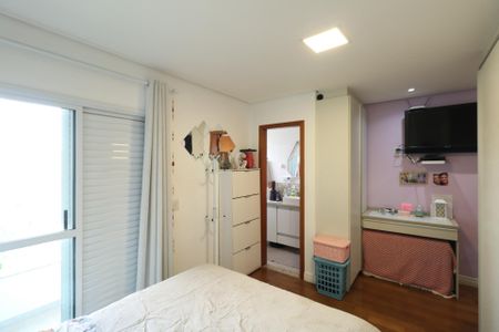 Apartamento à venda com 83m², 3 quartos e 2 vagas Apartamento à venda com 83m², 3 quartos e 2 vagasSuíte