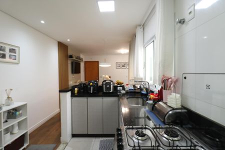 Apartamento à venda com 83m², 3 quartos e 2 vagas Apartamento à venda com 83m², 3 quartos e 2 vagasCozinha