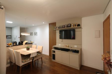 Apartamento à venda com 83m², 3 quartos e 2 vagas Apartamento à venda com 83m², 3 quartos e 2 vagasSala