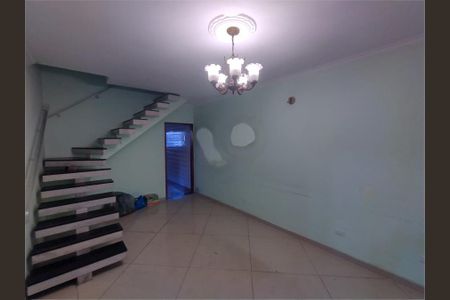 Casa à venda com 3 quartos, 131m² em Vila Paulo Silas, São Paulo