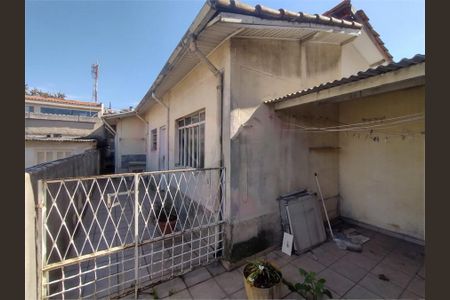 Casa à venda com 3 quartos, 131m² em Vila Paulo Silas, São Paulo
