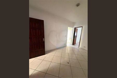 Casa de condomínio à venda com 161m², 4 quartos e 2 vagas