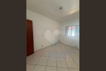 Casa de condomínio à venda com 161m², 4 quartos e 2 vagas