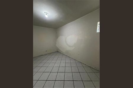 Casa de condomínio à venda com 161m², 4 quartos e 2 vagas