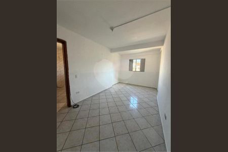 Casa de condomínio à venda com 161m², 4 quartos e 2 vagas