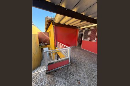 Casa de condomínio à venda com 161m², 4 quartos e 2 vagas
