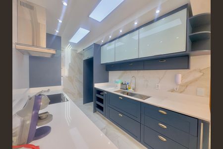 Apartamento à venda com 110m², 3 quartos e 2 vagas Apartamento à venda com 110m², 3 quartos e 2 vagasCozinha