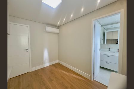 Apartamento à venda com 110m², 3 quartos e 2 vagas Apartamento à venda com 110m², 3 quartos e 2 vagasSuite 1