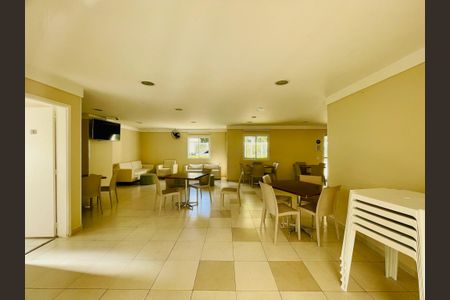 Apartamento à venda com 110m², 3 quartos e 2 vagas Apartamento à venda com 110m², 3 quartos e 2 vagasSalão de Festas
