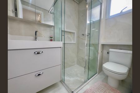 Apartamento à venda com 110m², 3 quartos e 2 vagas Apartamento à venda com 110m², 3 quartos e 2 vagasBanheiro da Suíte 1