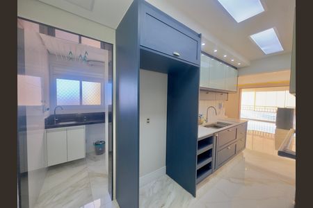 Apartamento à venda com 110m², 3 quartos e 2 vagas Apartamento à venda com 110m², 3 quartos e 2 vagasCozinha