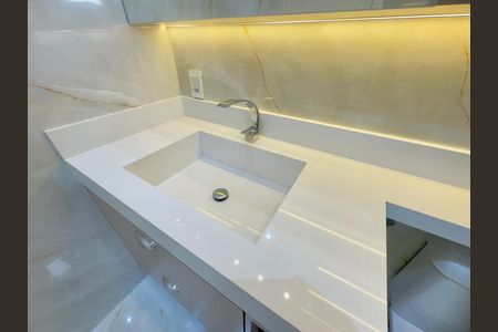 Apartamento à venda com 110m², 3 quartos e 2 vagas Apartamento à venda com 110m², 3 quartos e 2 vagasBanheiro da Suíte 2