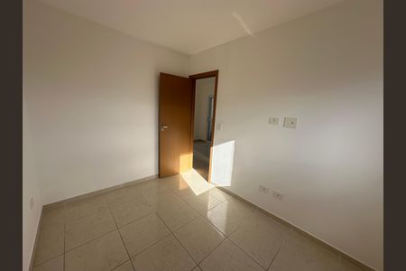 Quarto 2 de apartamento para alugar com 2 quartos, 46m² em Parque Sao Vicente, São Vicente