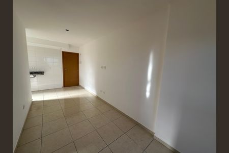 Sala de apartamento para alugar com 2 quartos, 46m² em Parque Sao Vicente, São Vicente