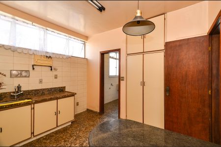 Cozinha de apartamento para alugar com 3 quartos, 154m² em Cidade Nova, Belo Horizonte
