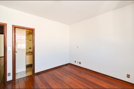 Apartamento para alugar com 154m², 3 quartos e 2 vagas Apartamento para alugar com 154m², 3 quartos e 2 vagasSuíte