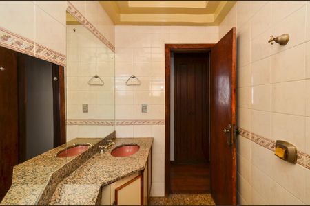 Apartamento para alugar com 154m², 3 quartos e 2 vagas Apartamento para alugar com 154m², 3 quartos e 2 vagasBanheiro Social
