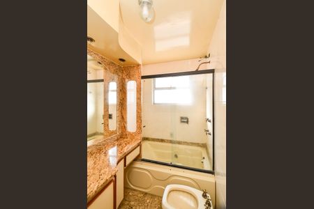 Apartamento para alugar com 154m², 3 quartos e 2 vagas Apartamento para alugar com 154m², 3 quartos e 2 vagasBanheiro Suíte