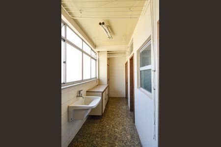 Apartamento para alugar com 154m², 3 quartos e 2 vagas Apartamento para alugar com 154m², 3 quartos e 2 vagasÁrea de Serviço