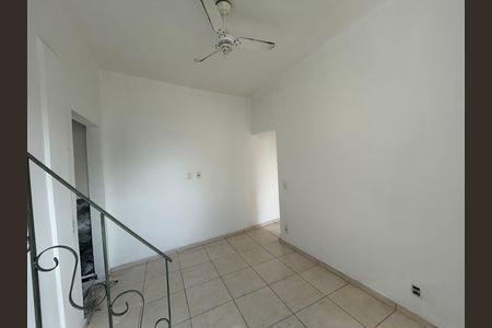 Casa para alugar com 80m², 2 quartos e sem vagaSala
