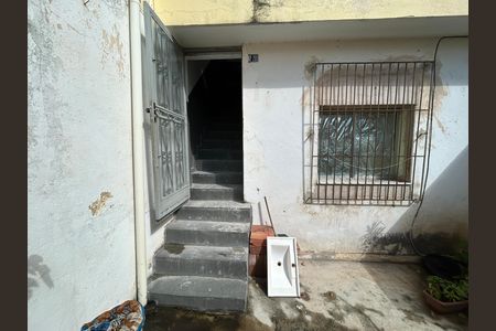 Casa para alugar com 80m², 2 quartos e sem vagaFachada