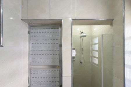 Apartamento para alugar com 60m², 2 quartos e 1 vaga Apartamento para alugar com 60m², 2 quartos e 1 vagaBanheiro da Suíte 1