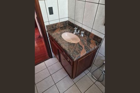 BANHEIRO SOCIAL de casa para alugar com 3 quartos, 279m² em Parque Alto Taquaral, Campinas