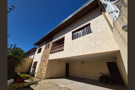 ÁREA EXTERNA FRENTE FACHADA de casa para alugar com 3 quartos, 279m² em Parque Alto Taquaral, Campinas