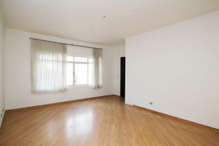 Casa para alugar com 135m², 3 quartos e 5 vagasSala