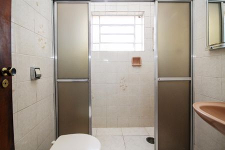 Casa para alugar com 135m², 3 quartos e 5 vagasBanheiro da suíte