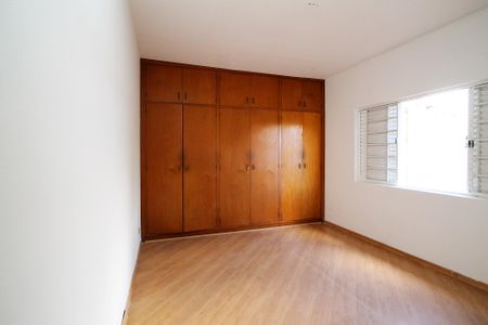 Casa para alugar com 135m², 3 quartos e 5 vagasSuíte