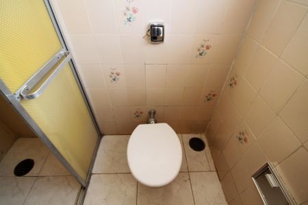 Casa para alugar com 135m², 3 quartos e 5 vagasBanheiro social