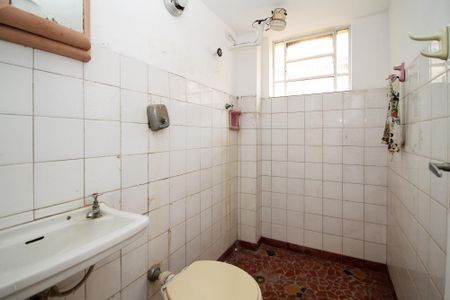 Casa para alugar com 135m², 3 quartos e 5 vagasBanheiro de Serviço