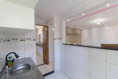 Apartamento para alugar com 56m², 2 quartos e 1 vaga Apartamento para alugar com 56m², 2 quartos e 1 vagaCozinha e Área de Serviço