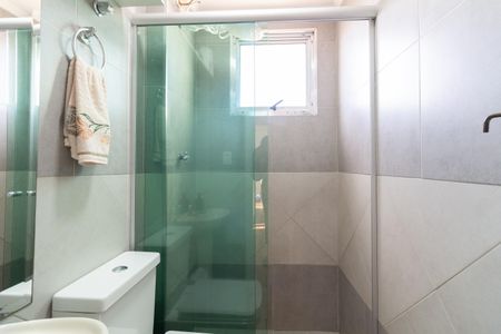 Banheiro de apartamento para alugar com 2 quartos, 47m² em Jaguaré, São Paulo