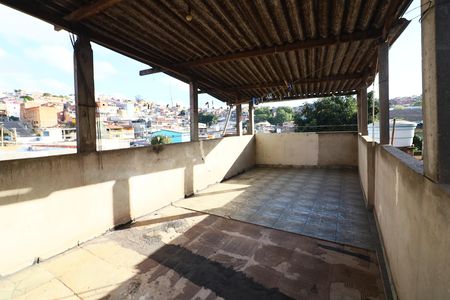 Área de Serviço de casa à venda com 5 quartos, 260m² em Conceicao, Osasco