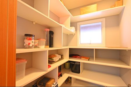 Cozinha de apartamento à venda com 3 quartos, 270m² em Vila Mariana, São Paulo