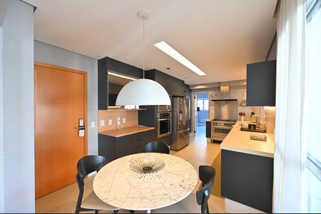 Apartamento à venda com 270m², 3 quartos e 4 vagasCozinha