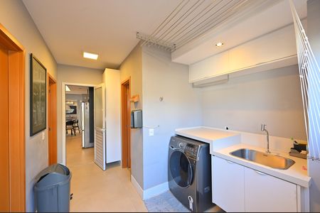 Apartamento à venda com 270m², 3 quartos e 4 vagasLavanderia