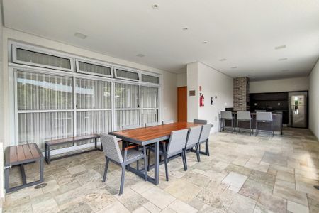 Apartamento à venda com 270m², 3 quartos e 4 vagas Apartamento à venda com 270m², 3 quartos e 4 vagasChurrasqueira