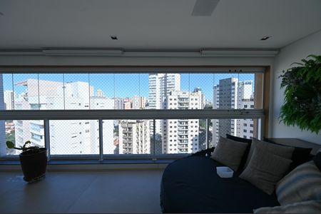 Apartamento à venda com 270m², 3 quartos e 4 vagasVista da Suíte 3