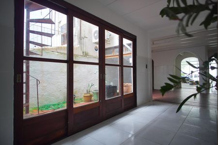 Sala 2 de casa para alugar com 3 quartos, 250m² em Moinhos de Vento, Porto Alegre