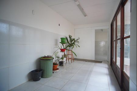 Sala 2 de casa para alugar com 3 quartos, 250m² em Moinhos de Vento, Porto Alegre
